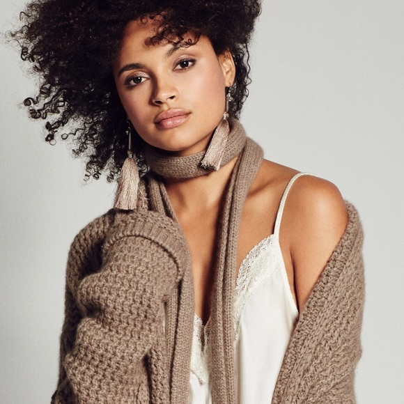 Perfect Silk Tassel Earrings - Picture 8 of 8